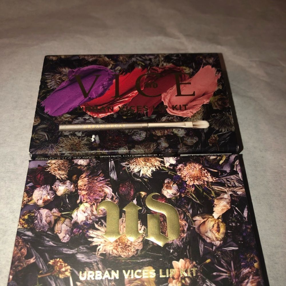 Urban Decay Vices Lip Kit NWT - Picture 3 of 3